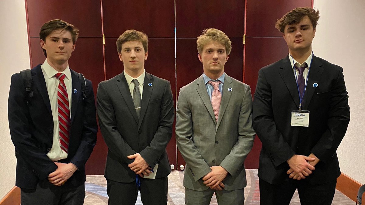 These lax Hounds sure do clean up nice! 🛁🪒#gettingdowntobusiness  #DECASTATE #academics