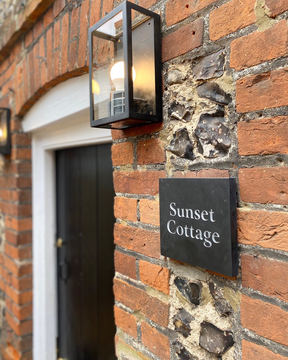 HandFMarlow's tweet photo. Look what has arrived! Welcome Sunset Cottage to the family. For more information give our team a call on 01628 482277 #Family #NewCottage #Accommodation 🏠 https://t.co/928j4Ledvu
