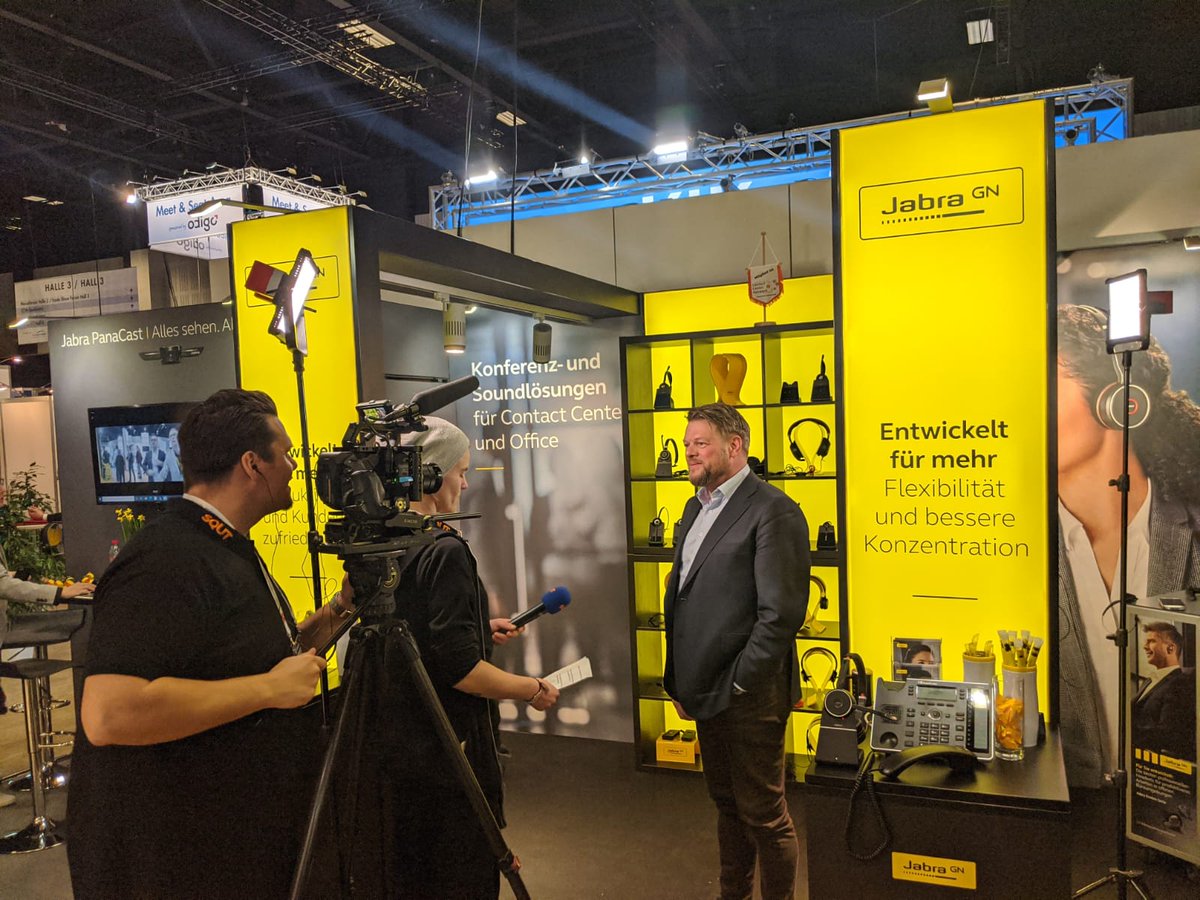 SchosimoG's tweet photo. #SQUT #Interview @JabraDE #ccw2020 https://t.co/oJtNzYhmKa