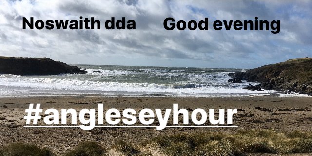 WrapsFabric's tweet photo. Welcome to the #beachclean edition of #angleseyhour This Saturday (7th) we are meeting at 1230 at Porth Trecastell/cable bay. We have equipment from @Keep_Wales_Tidy so bring yourself, warm clothing and sturdy footwear! Meet us by the bins for your safety briefing. Who is coming? https://t.co/1ThElpxnPt