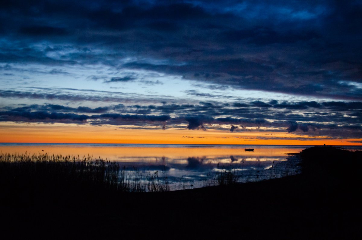 pegcb_de's tweet photo. 🇱🇷[Advertisement]
The early morning sunrises are simply priceless. These colors and mood are so beautiful.
▫ 
#camper #camperlife #rv #caravan #vanlife #vanlifeger #vanlifegermany #vanlifeadventure #vanlifeadventures🚙✌ #nature #adventure #travel #vaccation #holiday #freedom https://t.co/BHKotx30P2