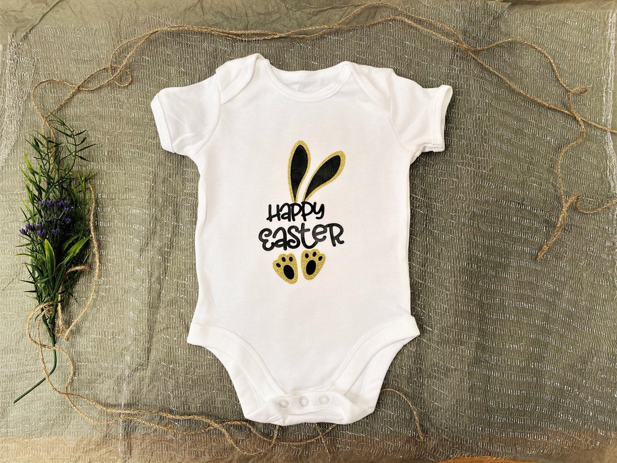 Dimarques84's tweet photo. Excited to share the latest addition to my #etsy shop: Happy Easter Baby Girl or Boy Bodysuits https://t.co/iKyVErPE4N #clothing #children #baby #white #easter #bunny #happy #holiday #girl https://t.co/0uWE4ebXRI