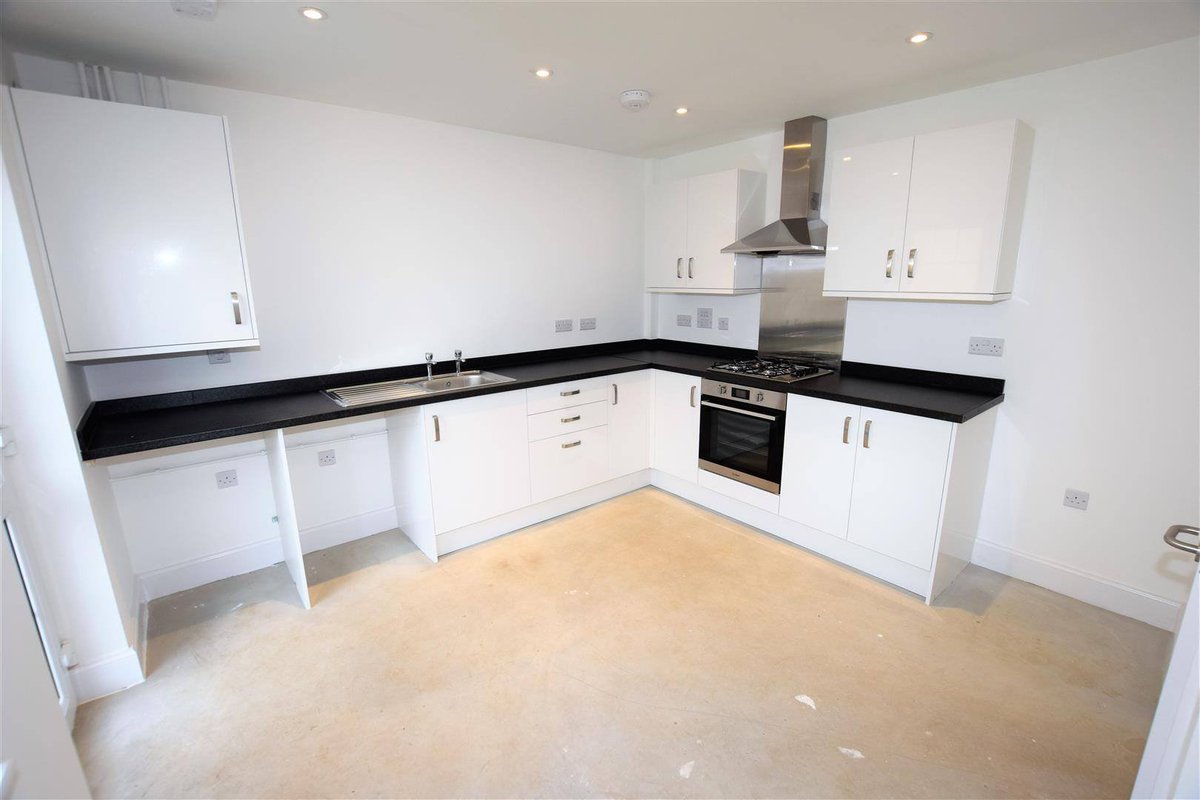 Nina Estate Agents tweet media