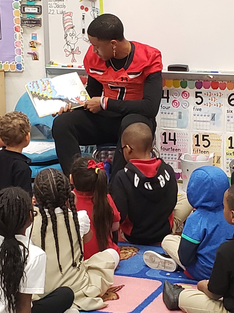 Cedar Hill FBTTHL tweet media