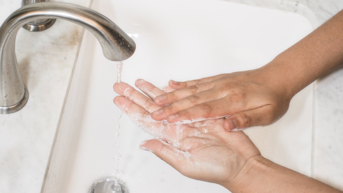 A joint statement from chief executives of statutory regulators of health and care professionals - how we will continue to regulate in light of novel #coronavirus: socialworkengland.org.uk/news/regulatin… #COVID19