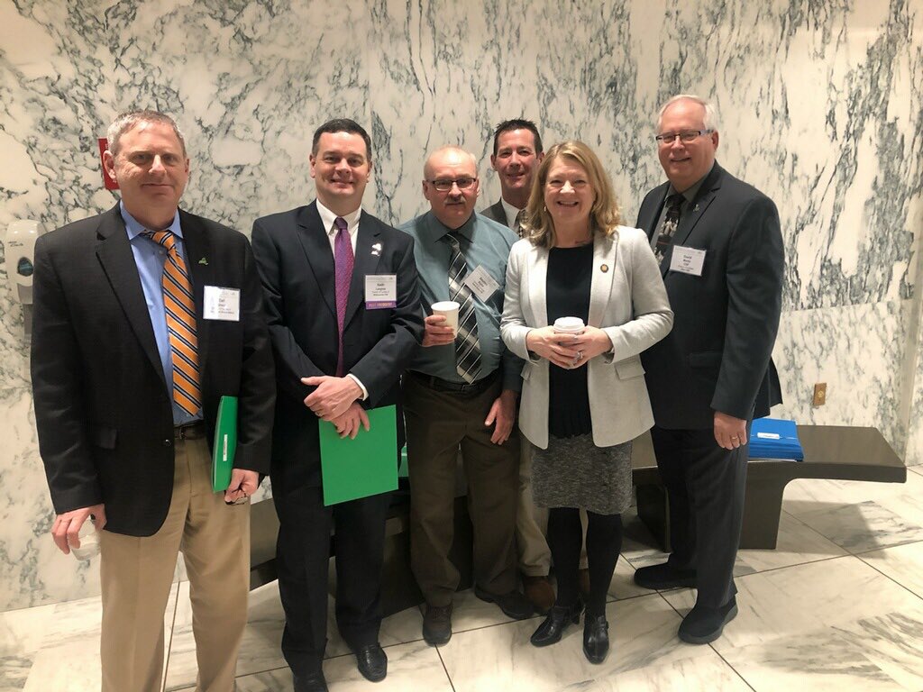 keith_langlotz's tweet photo. Thank you Assemblymember McMahon for taking time this morning to discuss K-12 school issues with us. @McMahonforNYS @jamescarralbany @NYSSFA https://t.co/dfQZgVPoKg