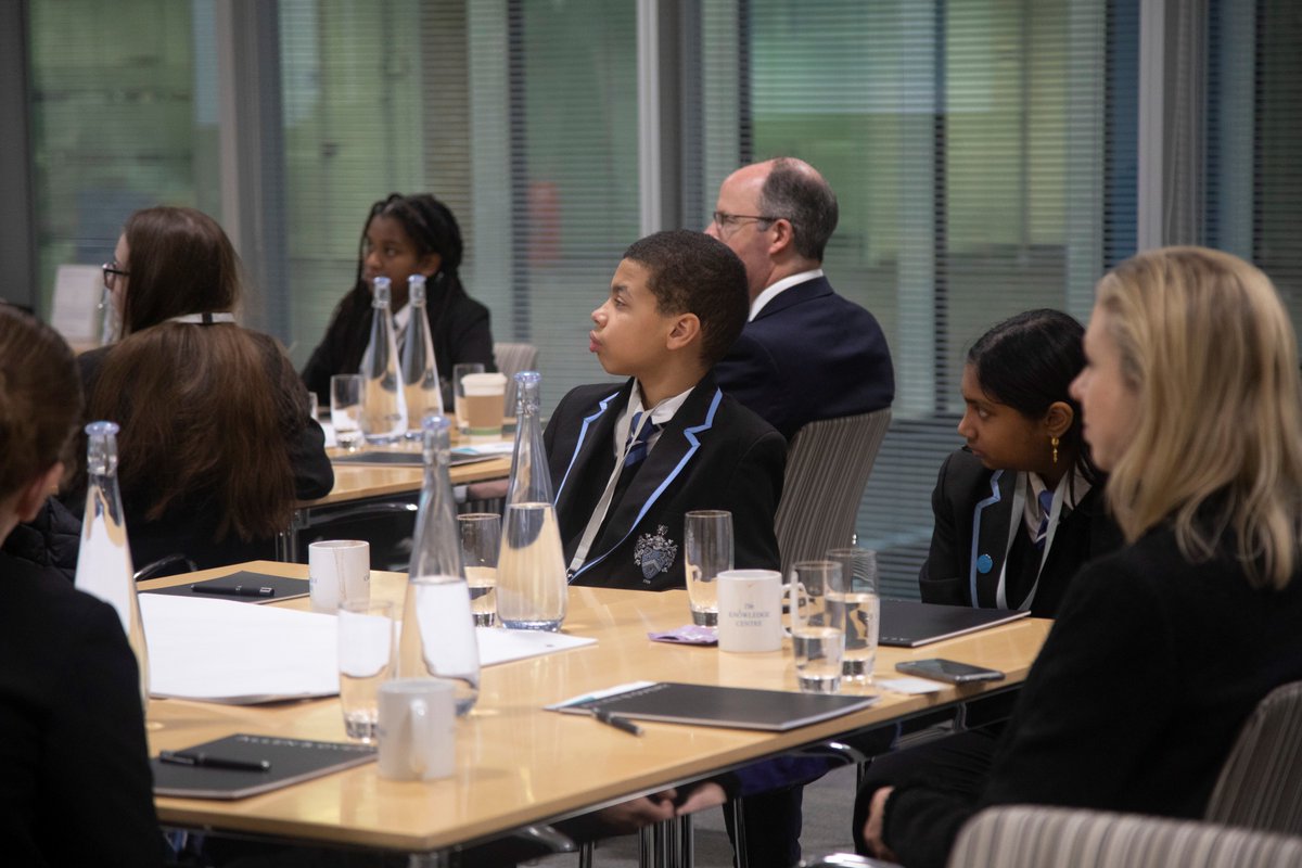 theweekjunior's tweet photo. To mark #JusticeWeek, we attended The Big Legal Lesson organised by @YoungCitizensUK and @AllenOvery. Year 9s from @RainesFDN got to learn about the justice system and the rule of law with the Solicitor General Michael Ellis QC MP. @attorneygeneral #TheBigLegalLesson https://t.co/Llyn5PGx2q