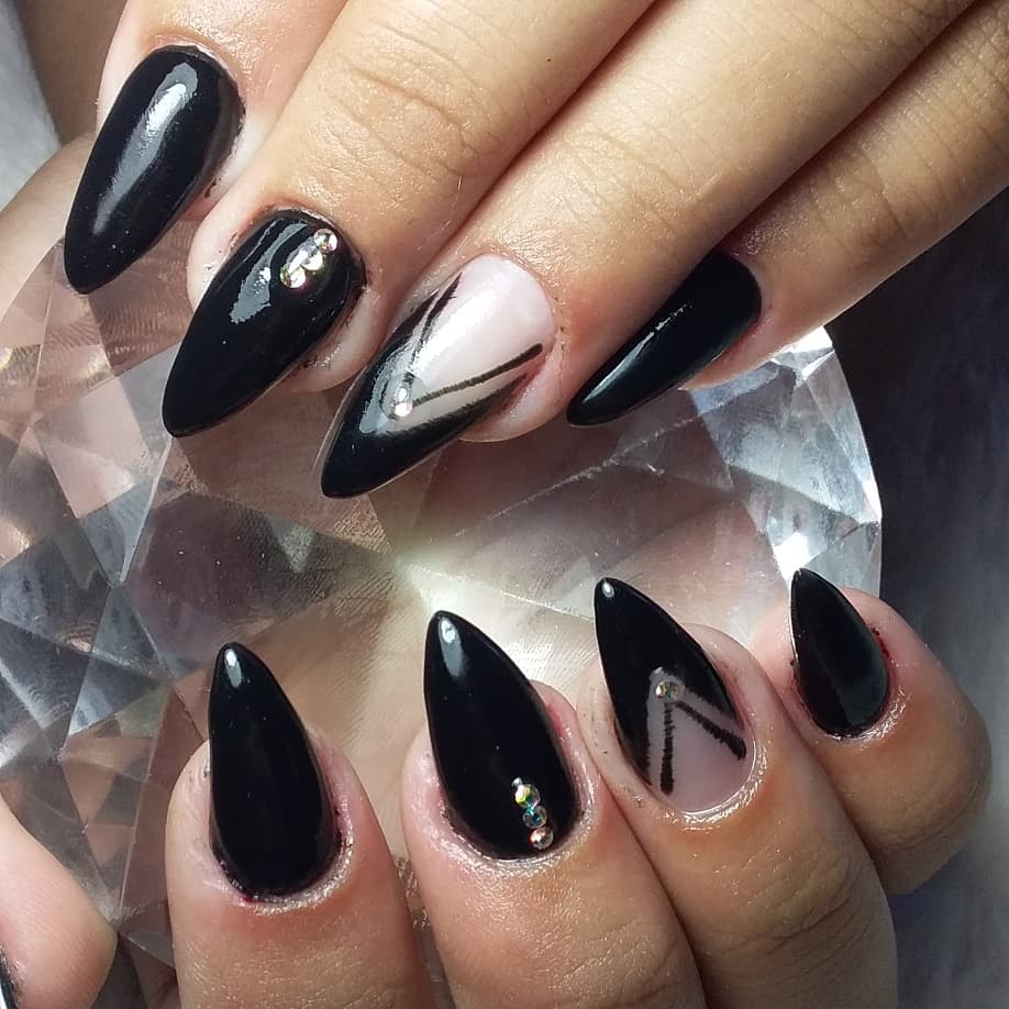 ABorghii's tweet photo. 🖤🖤
#unhas💅 #unhasdegel #unhaspoderosas #paixaoporunhas #encapsuladas #designernails
Insta:
@adrielleborghi.nails https://t.co/xhx3pS0Jvn