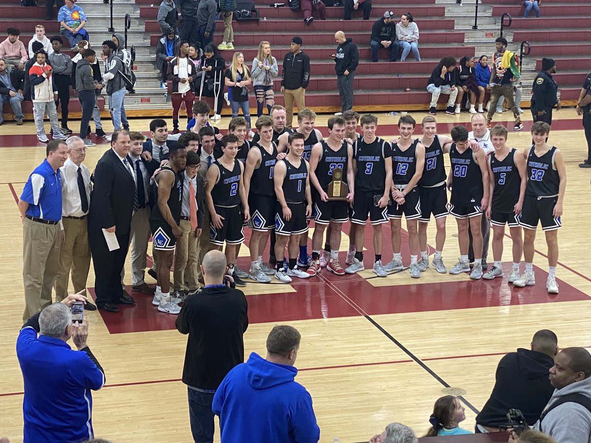 pshp024's tweet photo. Road to the Sweet 16 starts tonight at 7:45 @LexCath_BBall vs Franklin county #letsgoLC @PrepSpin will have coverage of the big game tonight w/@minguabeefjerky Lets go LC https://t.co/OKnmG28IaC