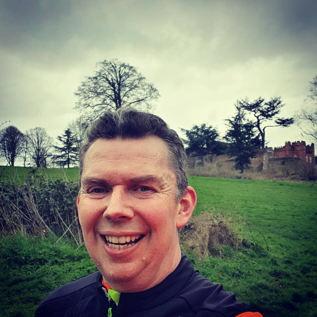 run_mr_casey's tweet photo. Hill training is run thay say! It is when your hill next to a castle https://t.co/dIDACfx42u