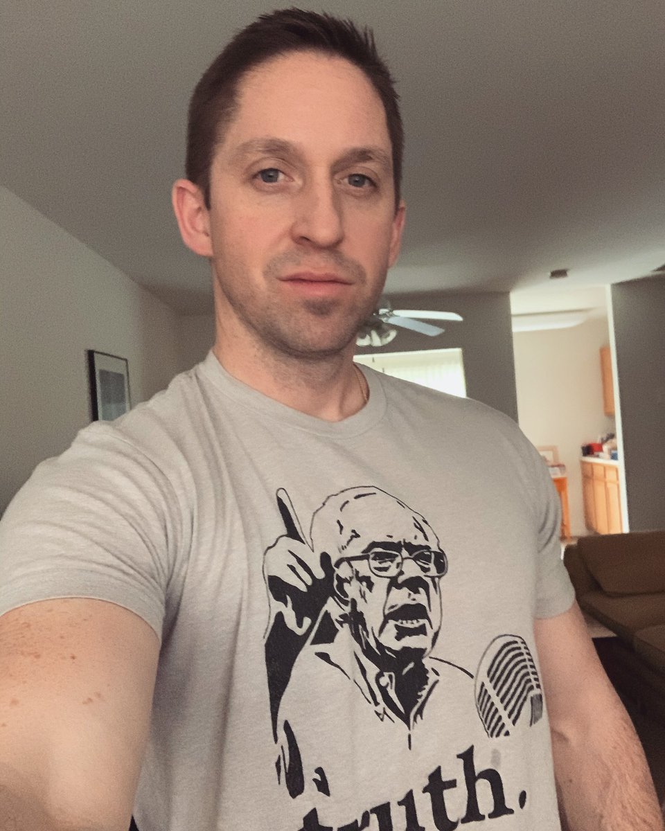 excelandprevail's tweet photo. Just voted for the TRUTH and it feels so good! @SenSanders @ninaturner #teachersforbernie #notmeus #vaforbernie https://t.co/ImxN863pUs