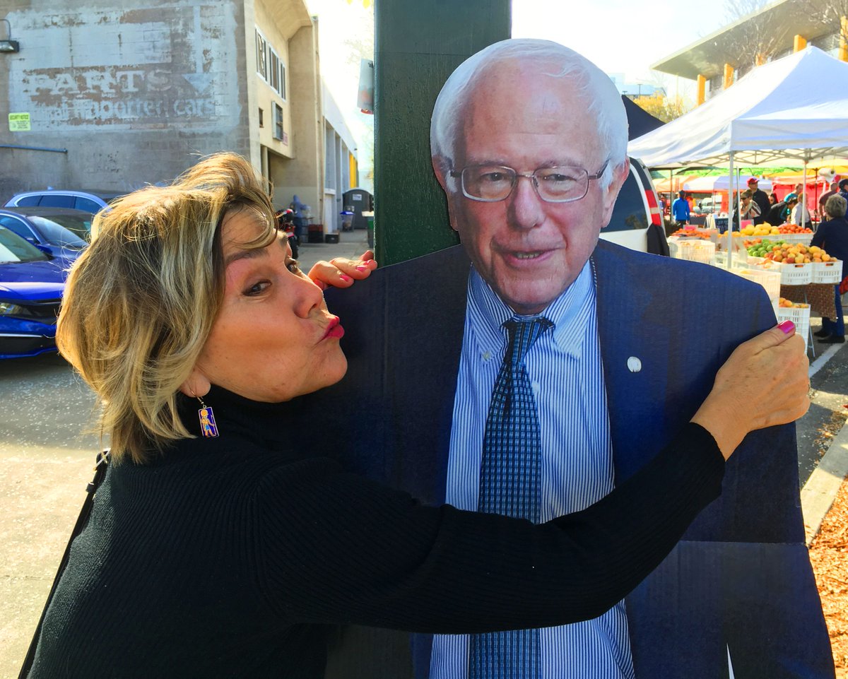 ORContraCosta's tweet photo. Good morning!
California is excited about voting for BERNIE SANDERS!
#VoteForBernie https://t.co/pUWhnNonBE