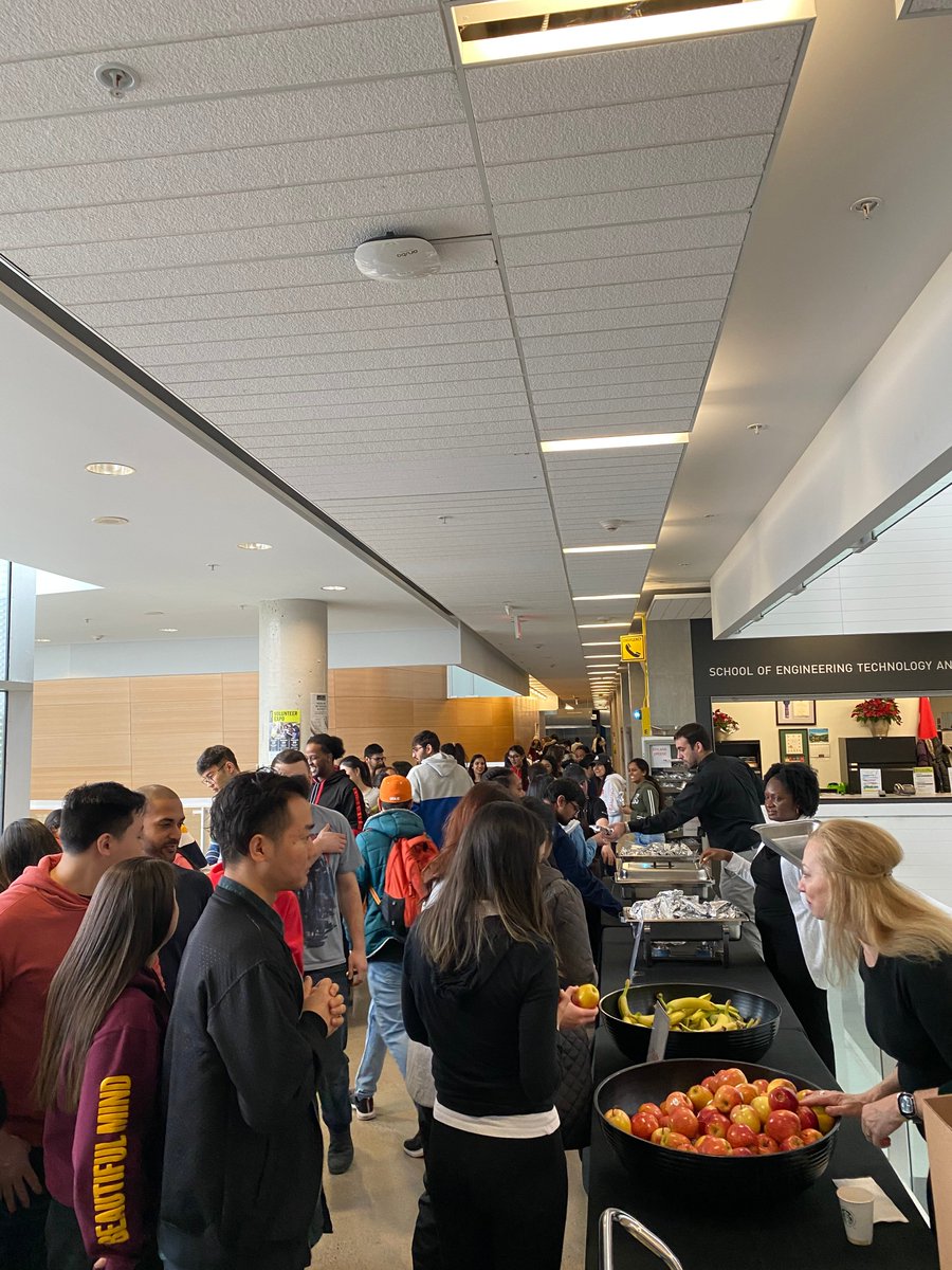 ChairCCABES's tweet photo. #randomactsofkindness @CentennialEDU Morningside Campus right now - Free Breakfast for our students! Thank you to the wonderful faculty and staff for organizing! https://t.co/ORWSqNPLQV