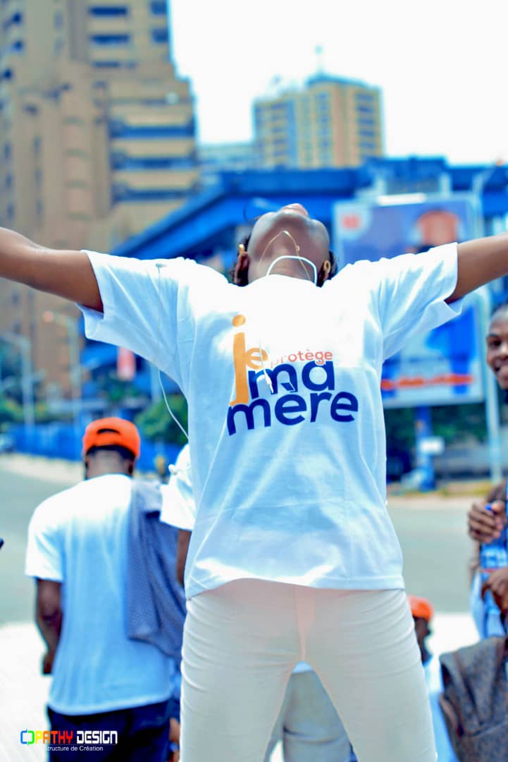 punginesako's tweet photo. #RDC "je protège ma mère", slogan retenue par l ong @FondationOsare pour cette année 2020 pour la journée internationale de la femme, derrière le thème international : "je suis de la génération égalité". @Lwamba_____ @danielesng1 @FondationOsare @OsareStudio @geninnovateurs1 https://t.co/rdKDcfuPkA