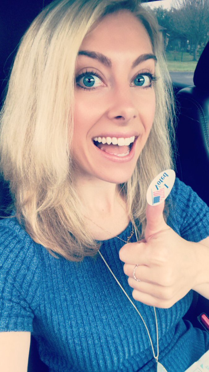 DeedaPayton's tweet photo. Took about 20 min to cast my ballot at Shepherd of the Hills Church in SW Austin. Thumbs up for that! #vote #getthesticker #taketheselfie https://t.co/bi7t2CNGIN