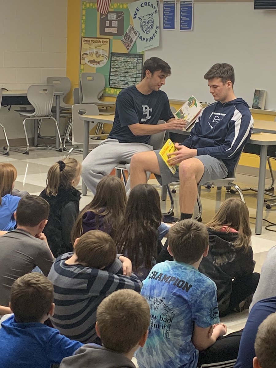 MrsLoss108's tweet photo. Listening to some @DallastownB players read their favorite Dr. Seuss books for #ReadAcrossAmericaDay Thanks Evan and Jase! @DAISCommunity @DallastownSD @DAISLibrary https://t.co/sKe0OSgEJS