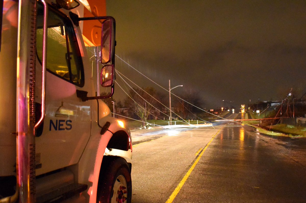 Nashville Electric Service On Twitter Here S A Glimpse Of The Damage Out There Outages Currently Total Just Over 47 000 Customers Crews And Other Staff Members Will Work Around The Clock Until All