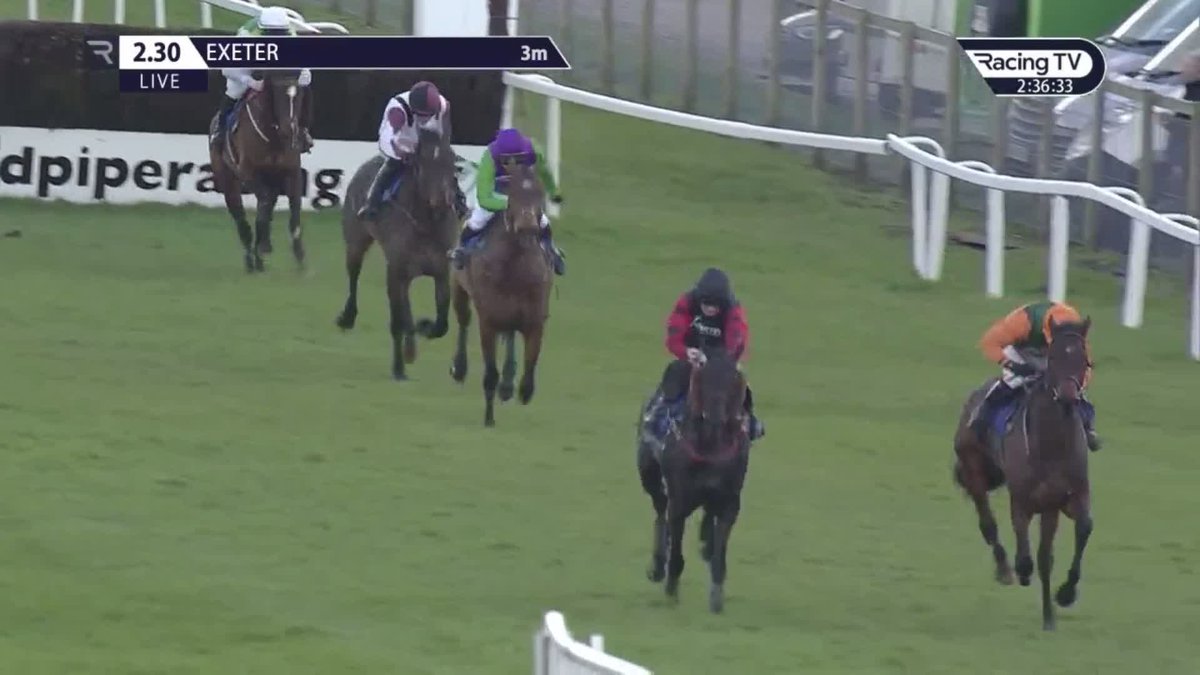 Exeter Racecourse On Twitter A Close Finish To Our Second Race With Fortescue Prevailing Under Hugh Nugent For Henry Daly
