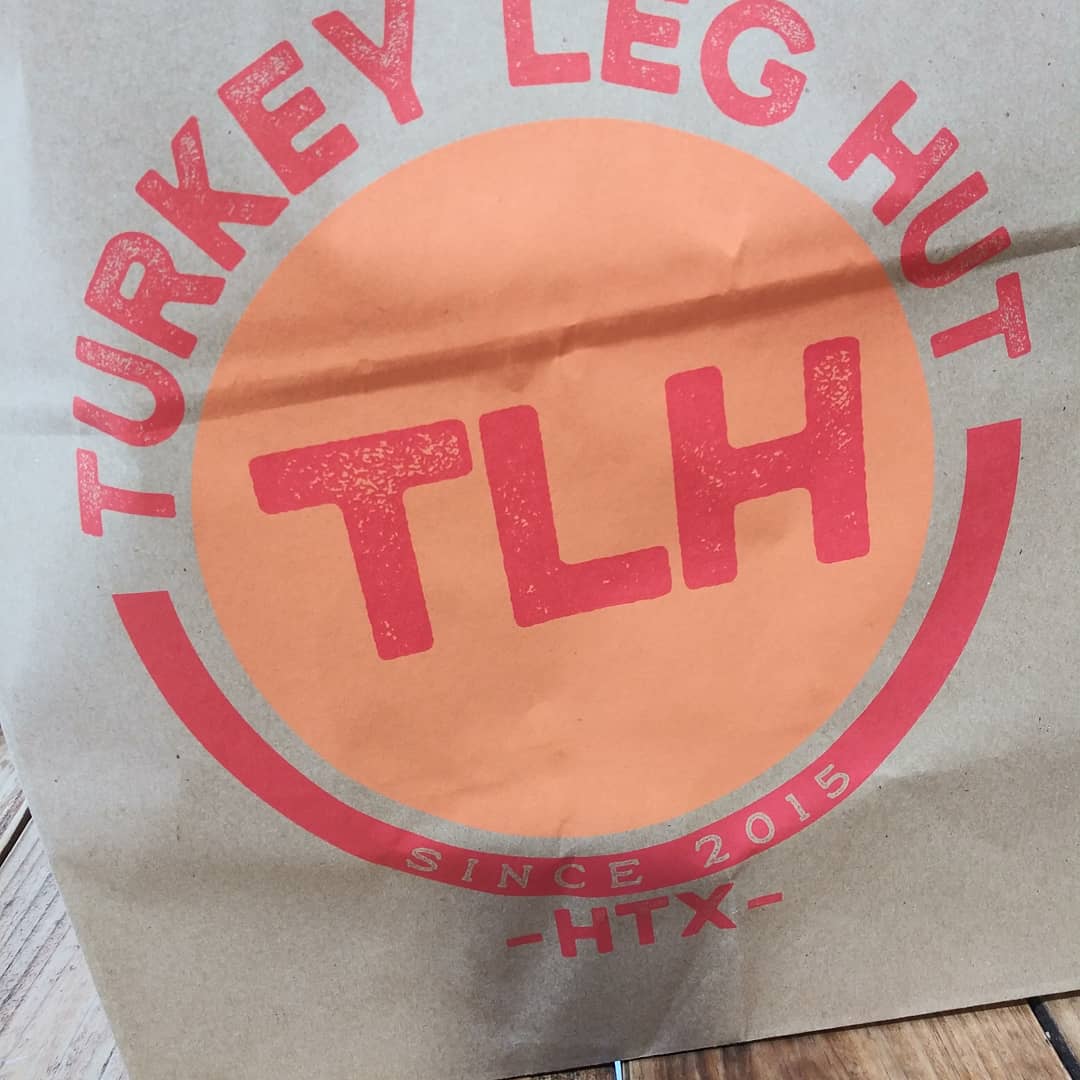 aundreatharris's tweet photo. #weekendvibes #friends #food #fun #birthdayvibes #foodvibes #turkeyleghut #lucilleshouston #pecancake @turkeyleghut @LiveLifePrelow https://t.co/dZJxvSZfty