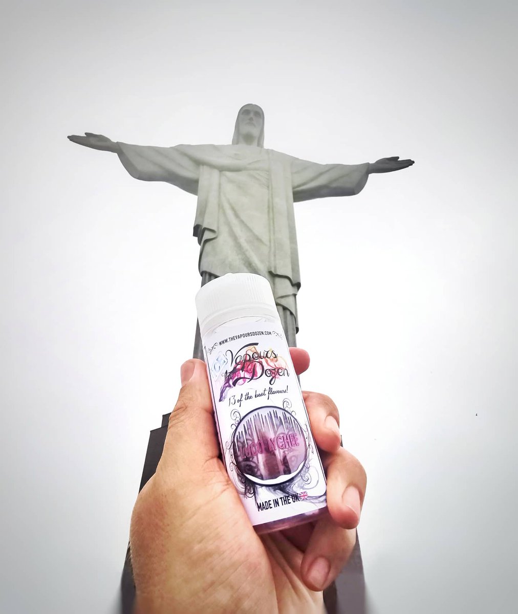 TheVapoursDozen's tweet photo. The Vapours Dozen is the Holy Grail of eLiquids! 😇🙏🏽
#brazil #vape #vapelyfe #vapeon #vapefam #vapelife https://t.co/zGTs5dMAUZ