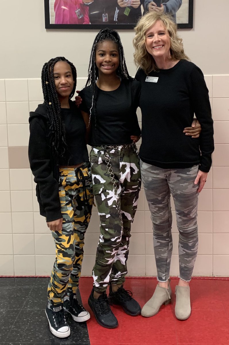 Starting out the day with some Camo Spirit! #U8Cspiritweek 🖤💚🤎⁦<a href="/UnionSchools/">Union Schools</a>⁩