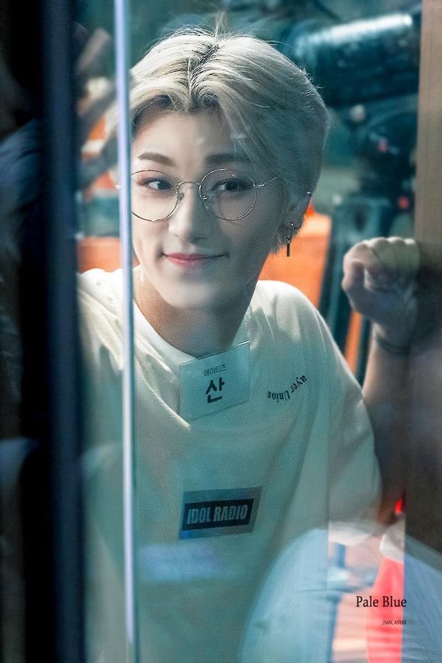 Choi San& #39;s dimplesA Thread