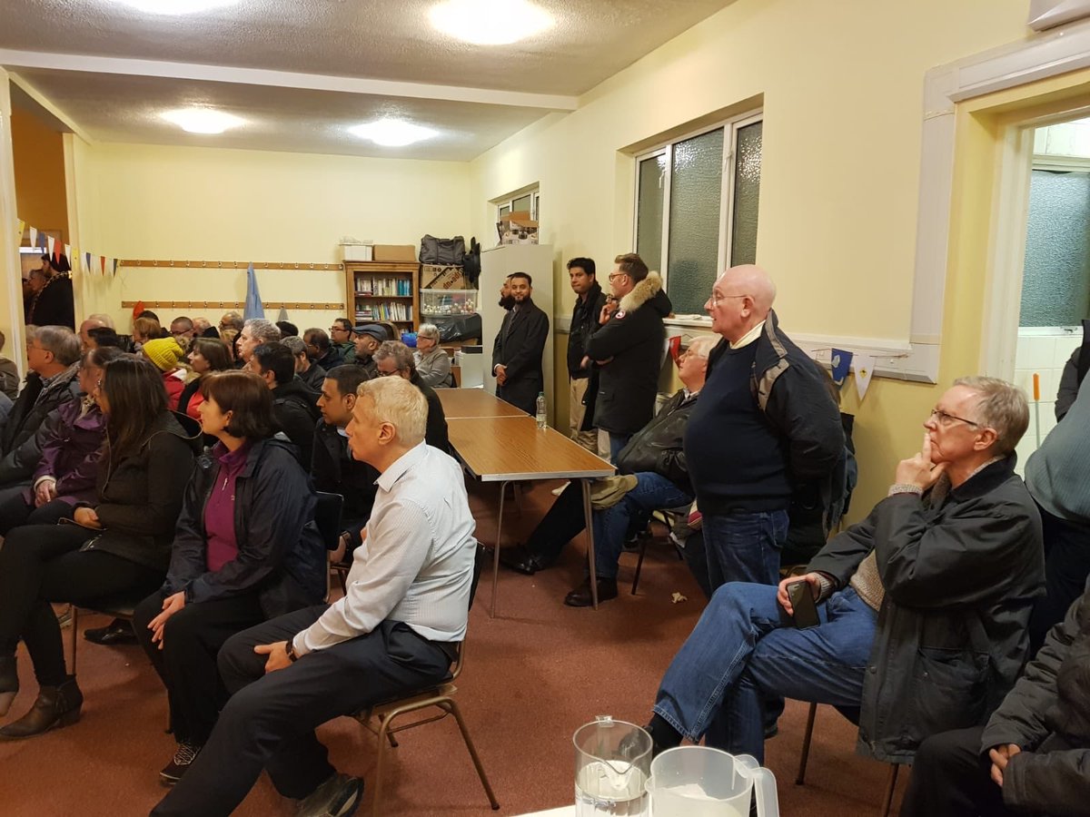 LBBD_LWW's tweet photo. Yesterday’s CPZ meeting in the Upney Baptist Church. Very good turnout and a lot of resident voiced their concerns. The @lbbdcouncil have said residents will have the final say so please don’t forget to have your say during the consultation period ! https://t.co/XX4xsr6cYX