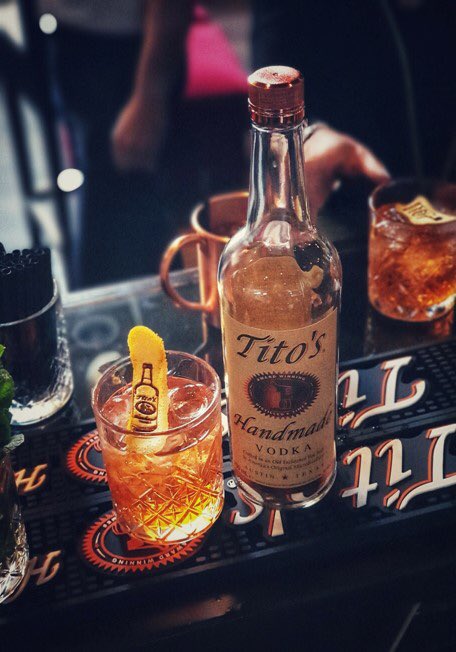 titosintl's tweet photo. Toasting to #TitosTuesday in Zurich. https://t.co/E4muNnJ9AS