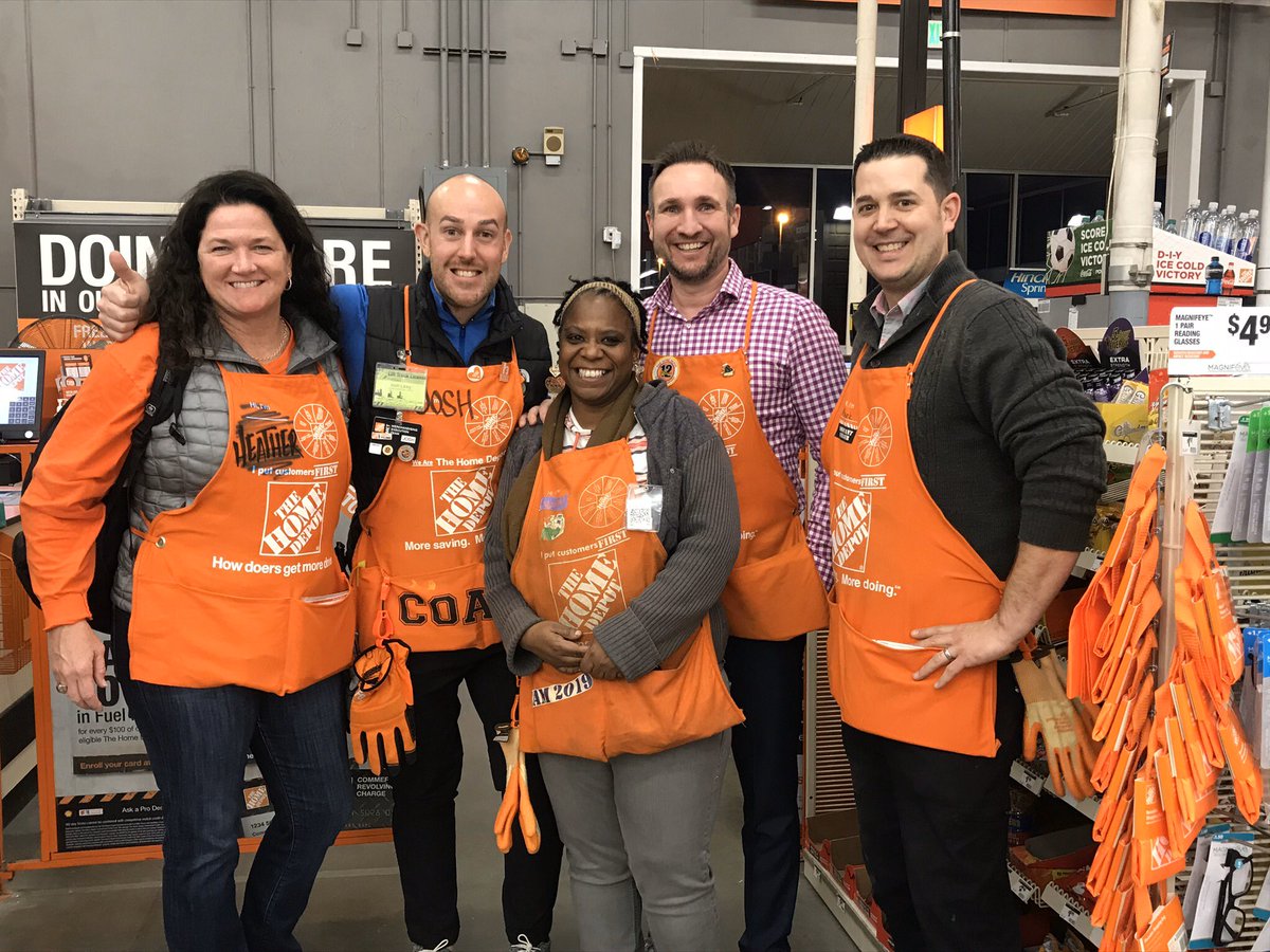 Celebrating <a href="/hdCastleton/">Home Depot Castleton</a> Cashier of the Month!  🙌 🍊🙌