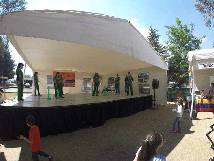 CricketMexico's tweet photo. El sábado 29 de febrero mostramos como se juega el cricket ante mas de 1000 asistentes en el Cultural Carnival del Wingates School en CDMX. ¡Después de la presentación pudimos interactuar con los pequeños interesados y fue increíble la participación de todos! https://t.co/S0FMkSdd09