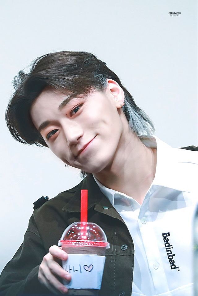 Choi San& #39;s dimplesA Thread