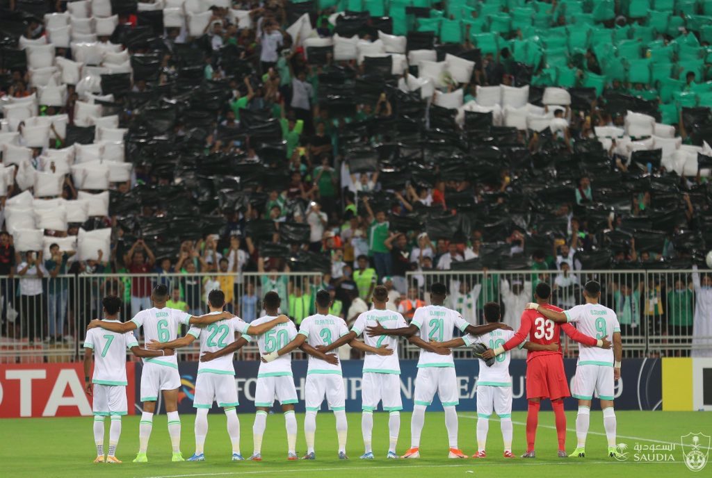 Rabanalsafena's tweet photo. ✳️

المدير الفني للفريق الأول فلادان يطالب جماهير #الملكي بالحضور للجوهرة للدعم و المساندة في لقاء #الفيحاء ..

كونوا في الموعد 👑💚 .. https://t.co/lzcE6NhJsP