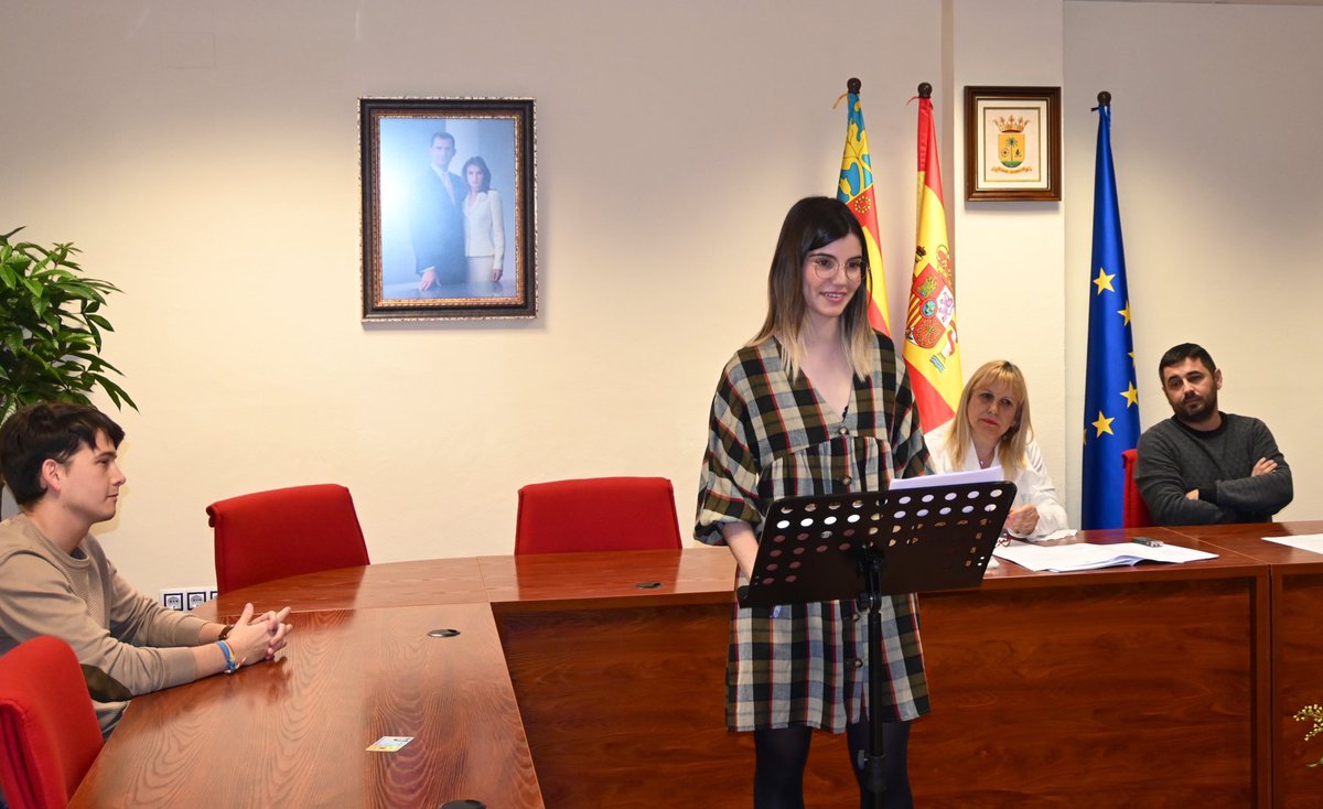 NNGG_CV's tweet photo. Enhorabuena @luciaperal18, nueva Concejal en el Ayuntamiento de San Isidro.
Desde NNGGCV queremos felicitarte y desearte lo mejor en esta nueva etapa 👏💙 #SanIsidro #ProtagonistesDelCanvi https://t.co/t4naRJcL2D
