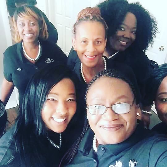 SigmaTauSigma1's tweet photo. This is Us! #SigmaTauSigma #ItsASwanThing #SweetSigma #RiseOfTheSwan #Sisterhood #FoundersMonth #M7 https://t.co/7Asc7mABBa