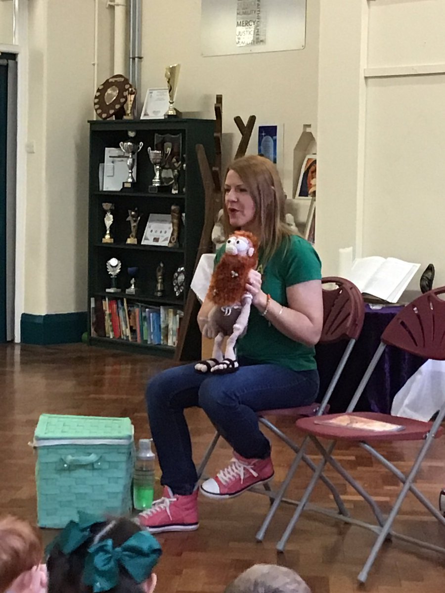 sjvblackpool's tweet photo. Fay Evans, an author came to school today. She read a very exciting story and we were able to join in. #SJVClassRM #Reading https://t.co/ruR88Il6lh