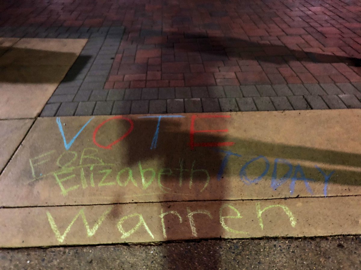 ChristinaAlise7's tweet photo. Good morning @jmu! Hope everyone is enjoying the @Dukes4Warren artwork🗽💕 https://t.co/j1TcJH4KU1