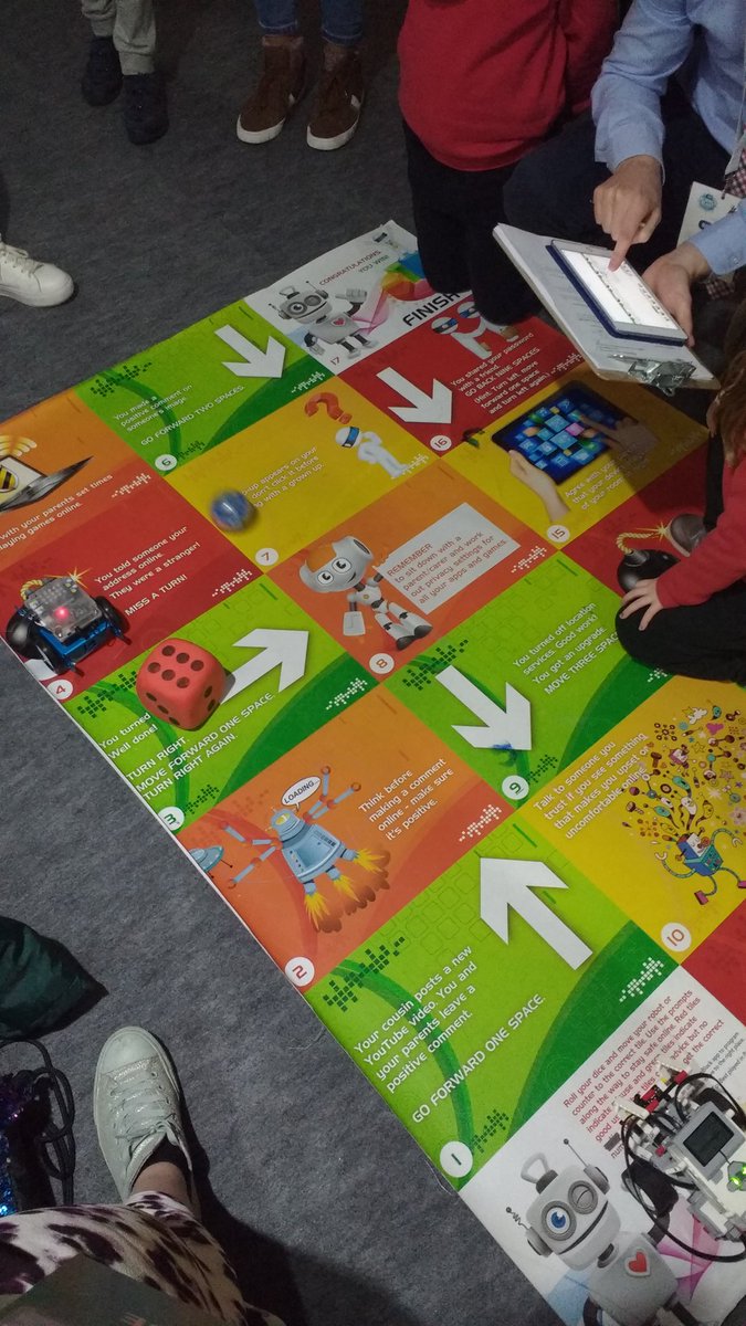 WilliamsMolly_9's tweet photo. Fantastic morning had at @esbscienceblast ! Aren't kids fantastic? The ideas they come up with!! Robots teaching cyber bullying to marble runs lasting exactly 60seconds. Hopefully they left inspired to pursue science! https://t.co/nGK1HTEmXr