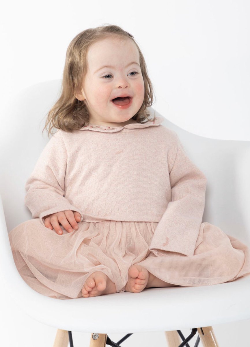Gillys2010's tweet photo. @loosewomen my heart goes out to your guest, I'm also a parent who had to go through this devastating experience. However don't feel it was right to say that it's ok to have a termination for Down Syndrome as they are handicapped, my daughter is certainly not handicapped #ImwithHeidi https://t.co/cRrfvovMUv