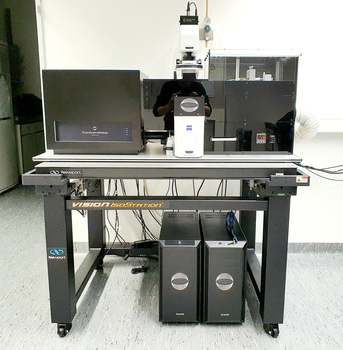 zellmechanik's tweet photo. Another #AcCellerator ready to measure physical properties of cells (deformability, size, brightness, ...) with simultaneous fluorescence detection and heat control at rates of thousands of cells/second. #RTDC at #UniGreifswald #ZIKHIKE. #moresensesforscience https://t.co/WKbOPXSdFy