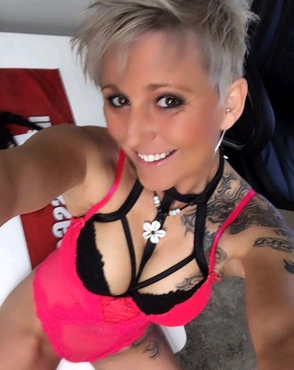 Ich hoffe ihr seid alle gut in die neue Woche gestartet?! ... hier gibts was tolles !!!!!  https://t