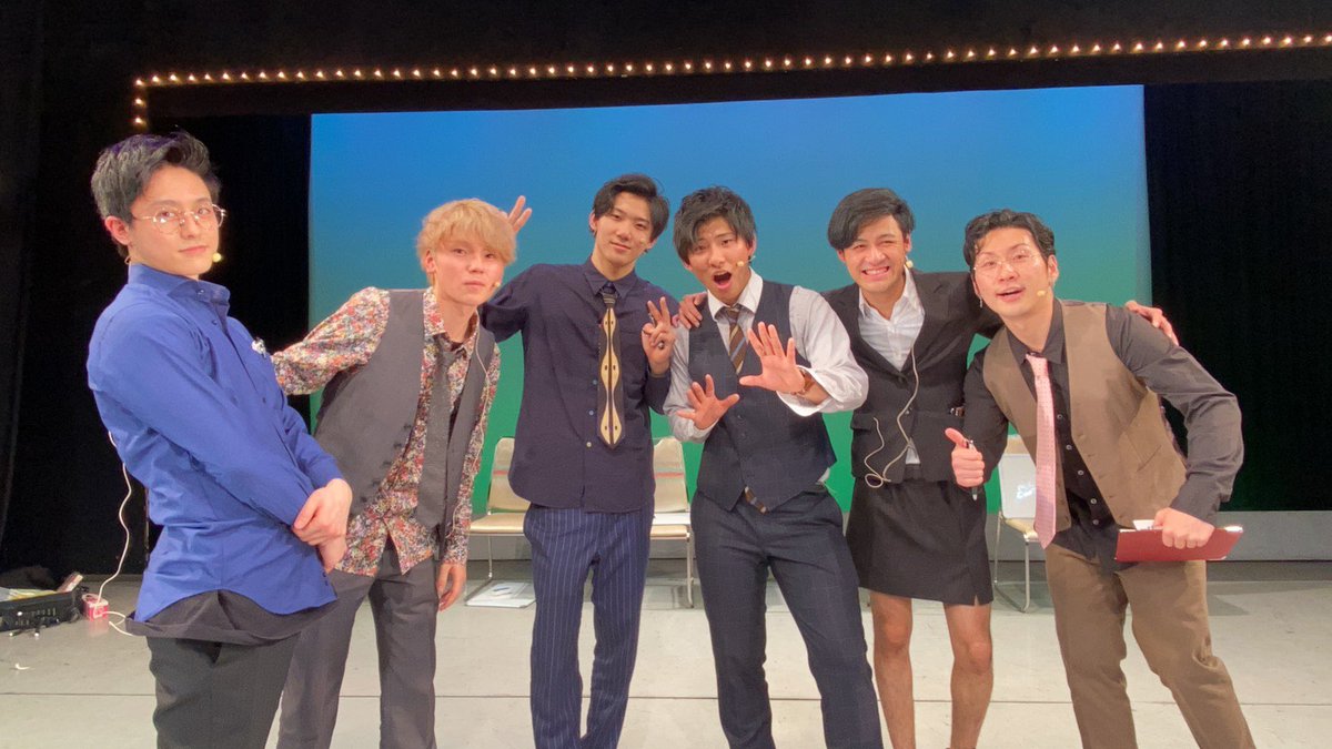 takumi0070627's tweet photo. 5人で大きい会場借りて開いた雛祭りイベント。満帆になるはずの会場はコロナウイルスにより無観客ライブになりましたがもし配信で笑顔に出来ていたなら幸いです。最多4000人行きました🎊
霜さんなしではここまで完璧に出来ませんでしたありがとうございました
スタッフの皆様、そして視野者様に南無ー https://t.co/PynsXdlany