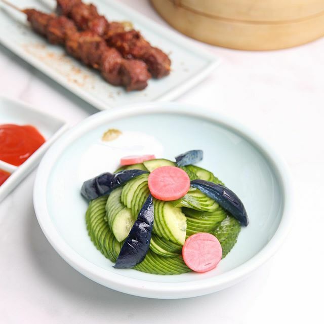 QuartersKBBQ's tweet photo. Super healthy side dish! Pickled Raddish and Cucumber Salad! Get lots of veggies in one dish because More Matters!🥗 | #jajiaozi https://t.co/zUDxJ1s8PU https://t.co/ckkCtQKdQC