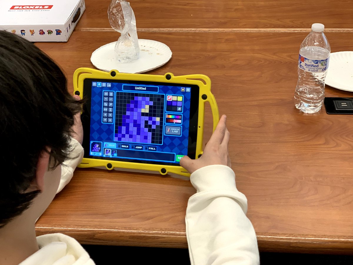 ashburnreads's tweet photo. @BAM_MS_Official Fathers & Sons met in @BAM_Library last night to discuss @NealShusterman's Scythe. After a deep, discussion we created our own scythe avatars in @BloxelsEDU. Thanks to Scotto's Rigatoni Grill in @brambletonlife for pizza! #BAMyr3 @lcps_libraries https://t.co/Uu06lGRiwp