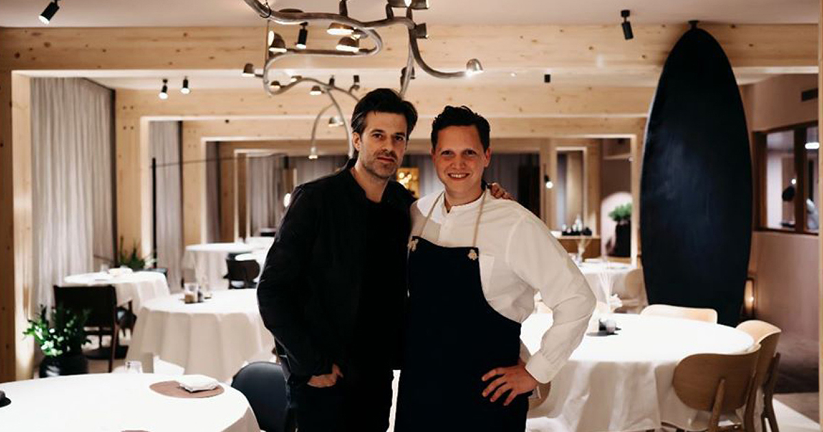 NijboerID's tweet photo. Pure C heeft haar deuren begin februari weer geopend. Na een complete renovatie kan er in dit 2-sterren restaurant weer genoten worden van de heerlijkste gerechten. Syrco Bakker, Sergio Herman en heel team Pure C; het ziet er prachtig uit!
#maatwerk #exclusief #cadzand #zeeland https://t.co/y0dYr7IMUz