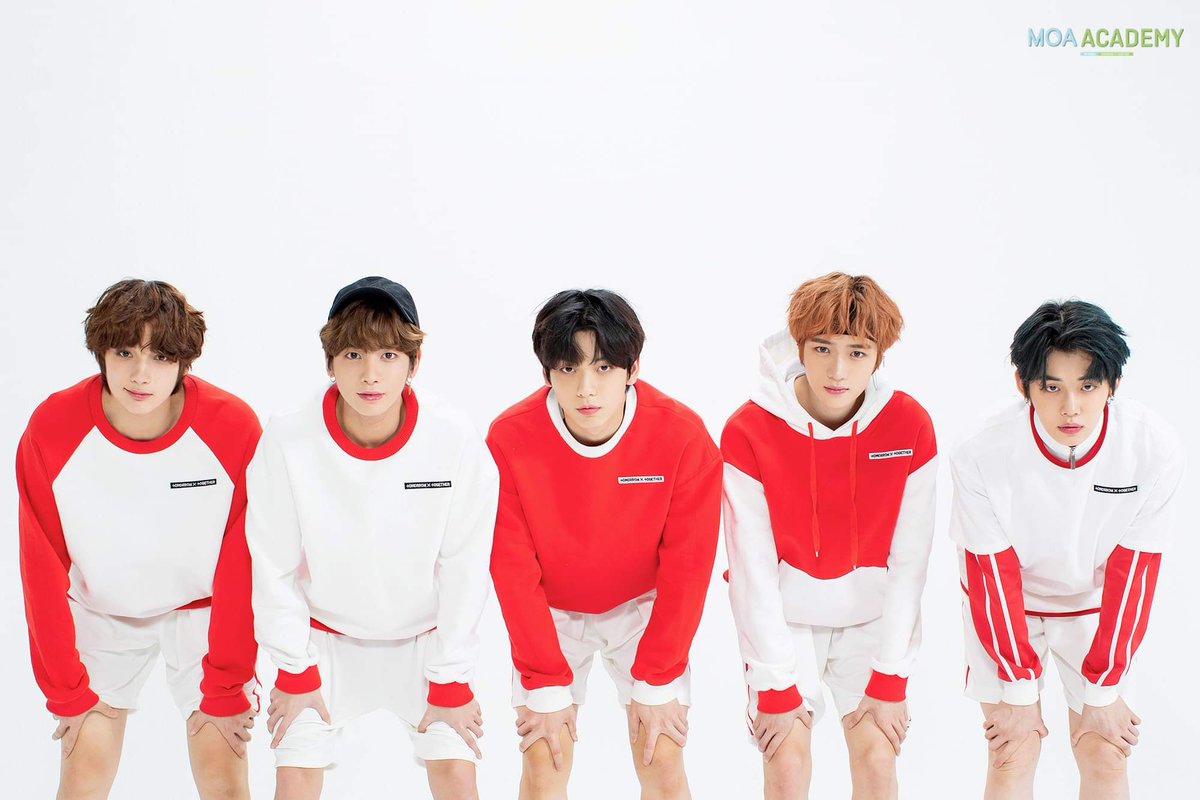 Рабочий txt. Txt kpop группа. Тхт группа 2022. Txt участники 2022. Txt участники 2023.