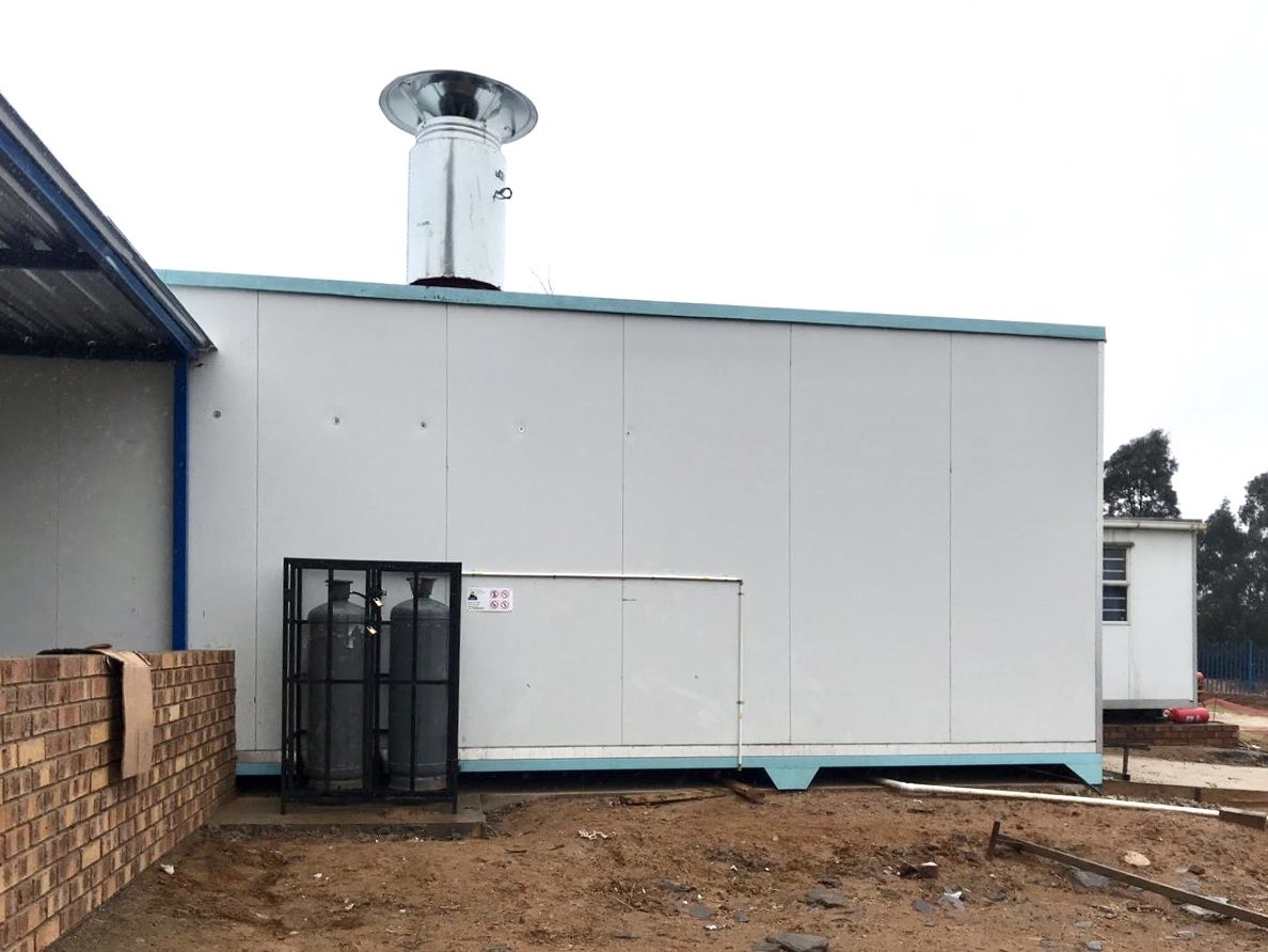 zwaluri's tweet photo. From mobile VIP toilets, mobile kitchens, mobile chillers &amp; freezers and so much more. 
Hit us up.

📧 :sales@zwaluri.co.za
🌐 : https://t.co/SkcVDavxCF https://t.co/6Whnj3K2DT