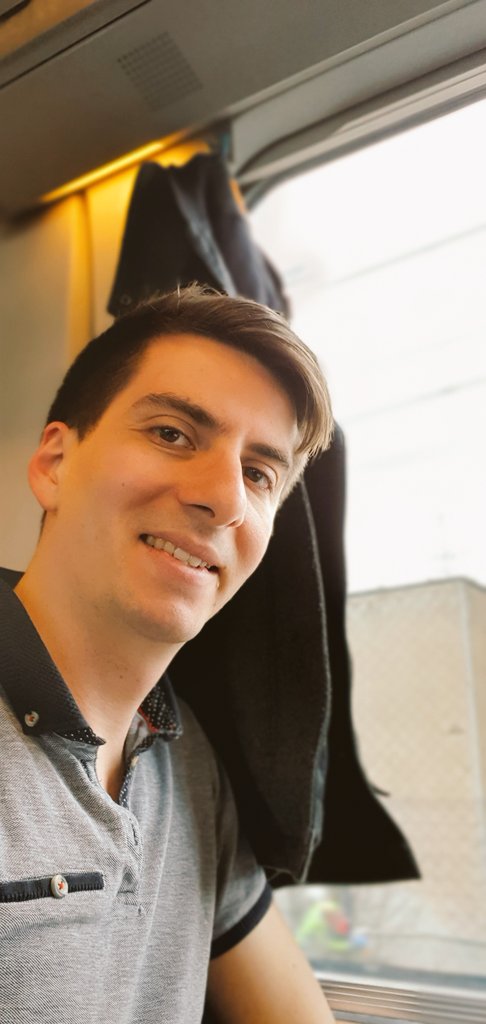 marcelgerardw's tweet photo. On my way to Protagoras' (@ihecs) super Tuesday on the US presidential elections. Aachen -》Brussels for 16,55 € in 1st class. Sometimes I really ❤ Belgian transport @SNCB. #Europe #Greetz to #FridaysForFuture https://t.co/ZjAsDUzNRM