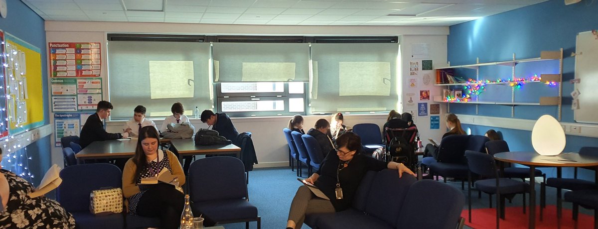 HalliburtonMrs's tweet photo. Had an amazing lunch time today at our fab #readaxation to kick off @St_JohnsEnglish events for World Book Day this week! Join us tomorrow for potion making! #HarryPotter π§ββοΈπΊ @st_johnsacademy https://t.co/Yqxy8IVMsE