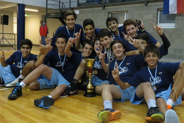 CAPeventos's tweet photo. Algunos recuerdos de la edición 2015!
#CopaDeClubes #Basquet Peñarol
Nueva Edición 20 ANIVERSARIO! 23>26 de Mayo
Torneo formativas + Encuentro de Mini y Premini + Torneo de Triples - Dobles y Habilidades
info@capeventos.com.ar https://t.co/3dX7azzAlZ