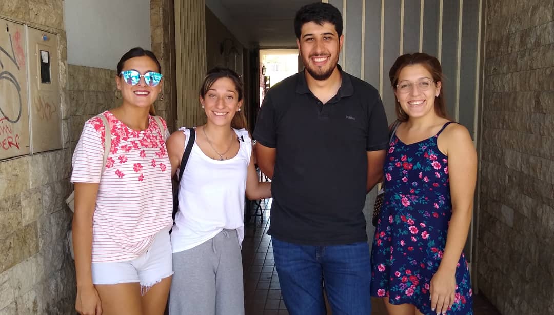 JR_guaymallen's tweet photo. 👏 El sábado nos reunimos junto a las @jrlujandecuyo1 y @JRMaipu en esta instancia de formación.
Entendemos estos espacios de vital importancia para seguir aportando cuadros a nuestro centenario partido.
Nuestro objetivo, federalizar la JR y generar contenidos.
#JRDebate https://t.co/bhoncUJOcY